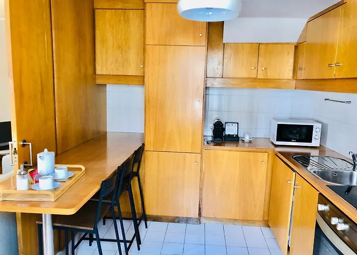 Youropo - Clerigos *