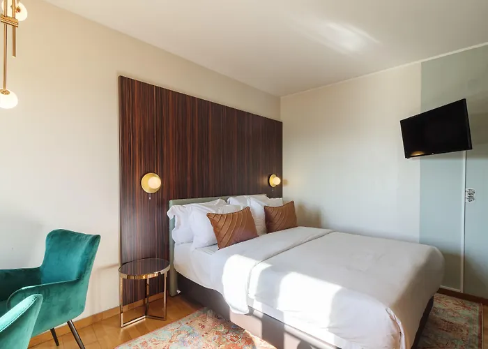 Youropo - Clerigos ポルト