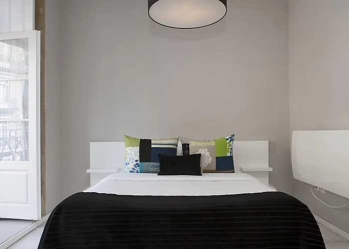 Youropo - Clerigos *