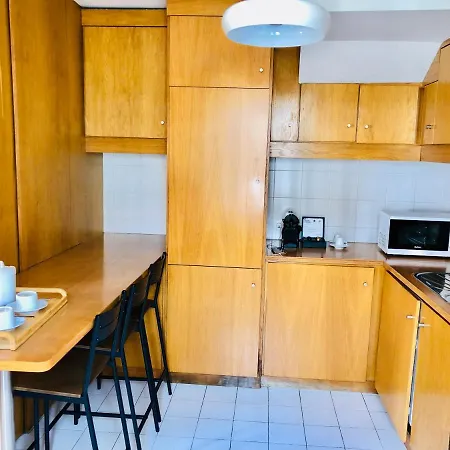 Youropo - Clerigos *