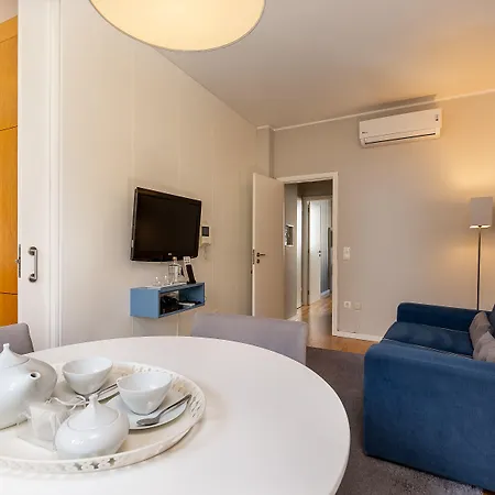 Youropo - Clerigos Appartement