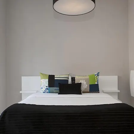 Youropo - Clerigos *